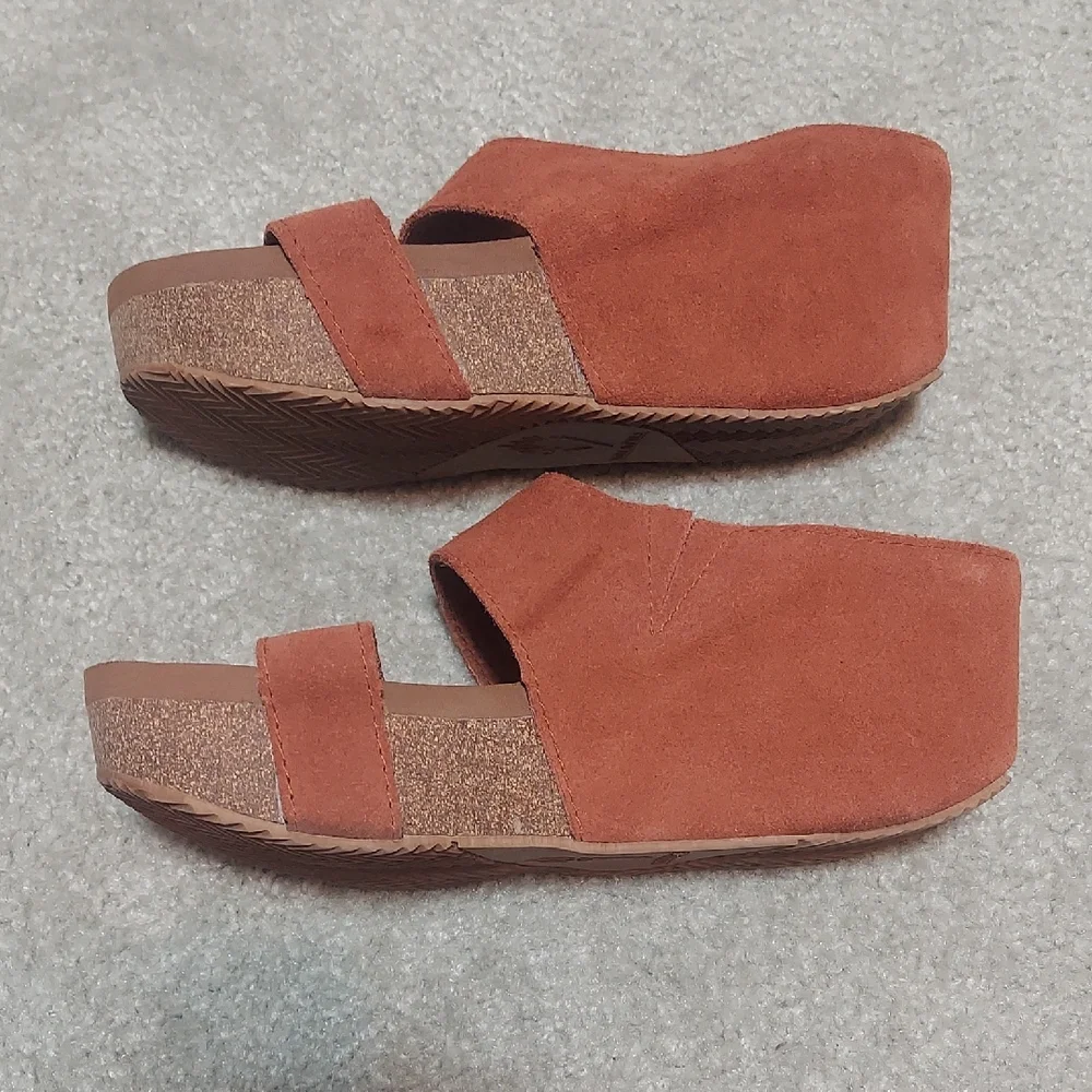 Volatile Evita Whiskey Cognac Leather Double-Strap Espadrille Wedge Sandals Sz 8